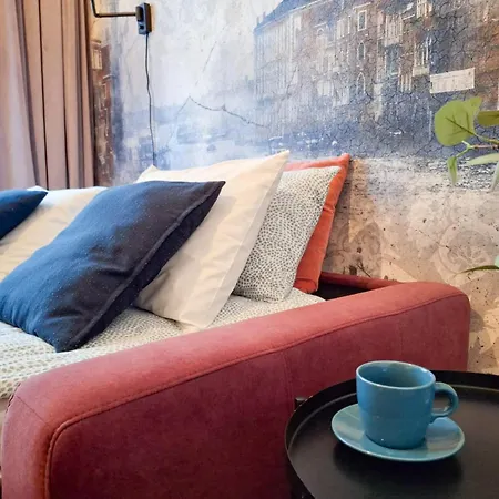 Апартаменты Cracow Heart - 19th-century Tenement House Of Stanislaw Wyspianski Краков